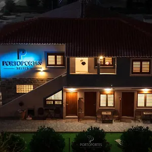 https://porto-portes-suites.hotelschalkidiki.net